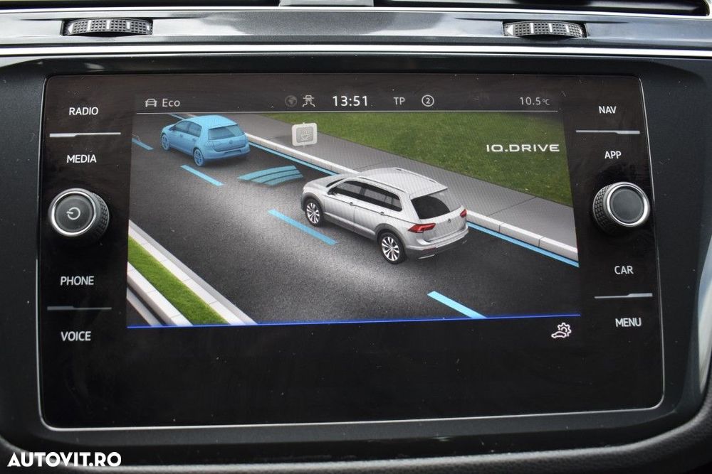 Volkswagen Tiguan - 16