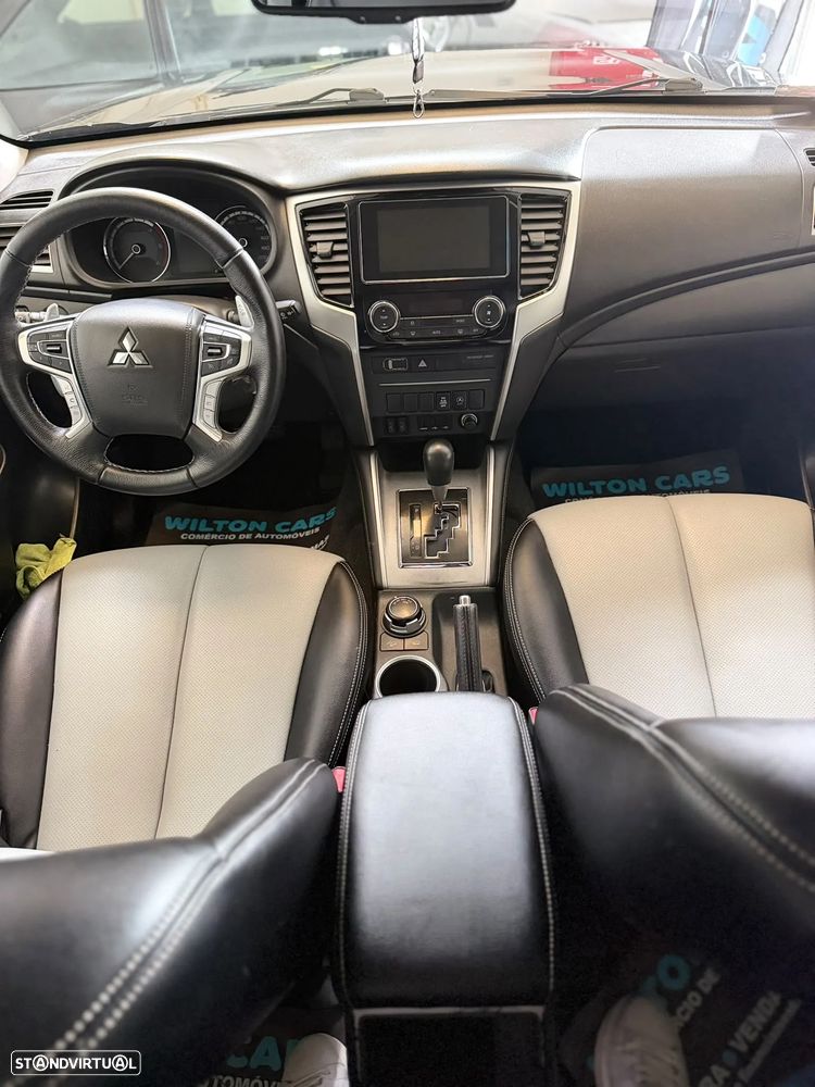 Mitsubishi L200 Pick Up 4x4 S&S Auto Cabine Dupla Base - 14