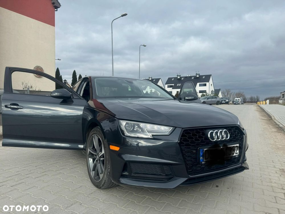 Audi A4 Limousine 40 TFSI S tronic S line - 2