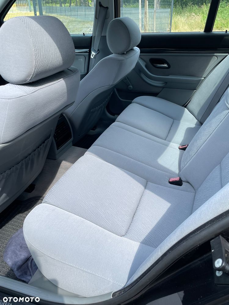 BMW Seria 5 - 18