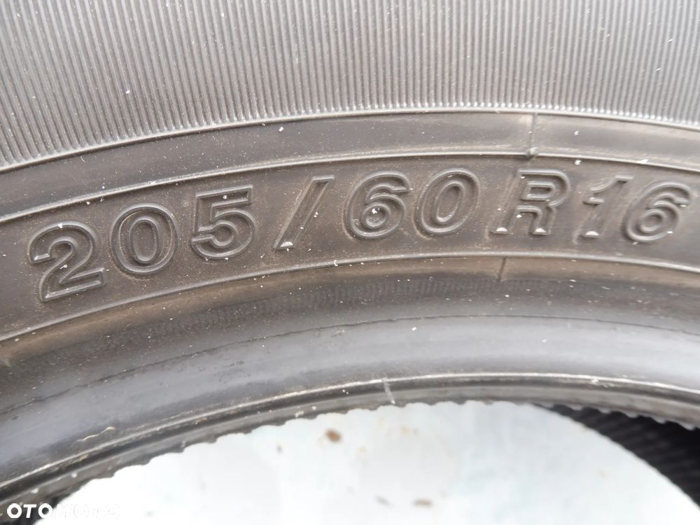 Yokohama 205/60/16, 2024, 4x7mm letnie - 9