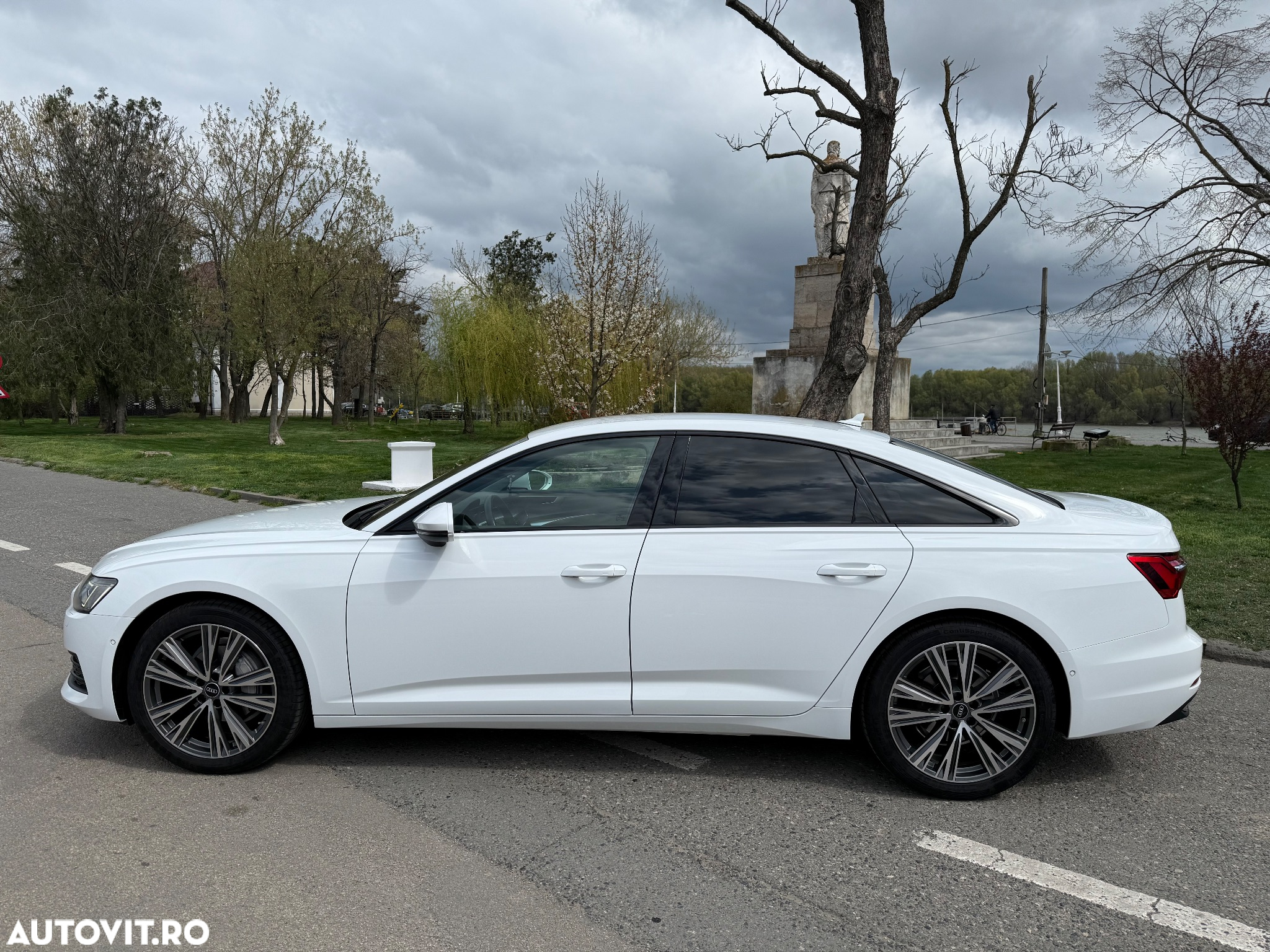 Audi A6 - 4