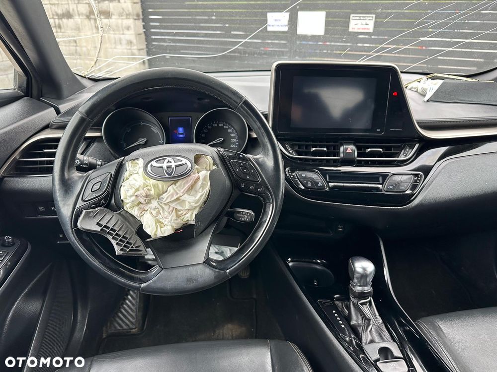 Toyota C-HR Lounge - 14