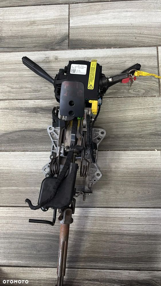 kolumna  kierownicza  moduł konta skrętu GOLF V 1K1419502T  plus  1K0953549  (147/5) - 1