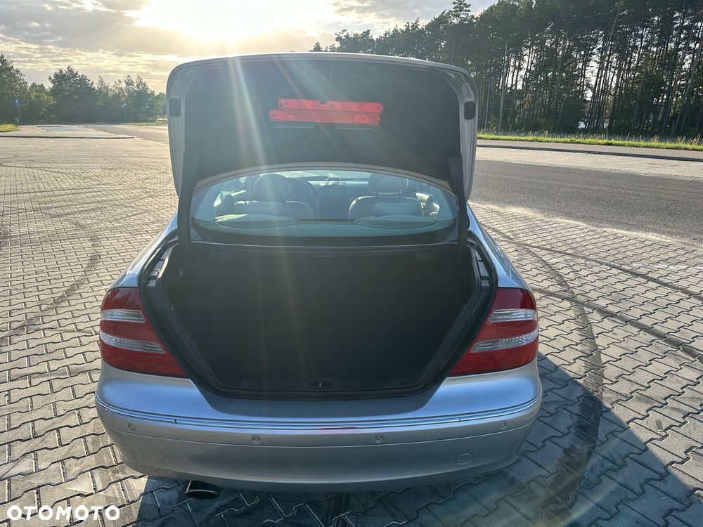 Mercedes-Benz CLK - 15
