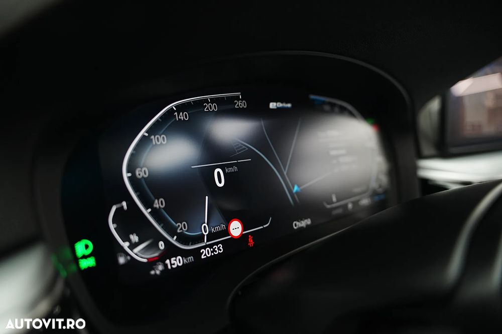 BMW Seria 5 520e Aut. - 31