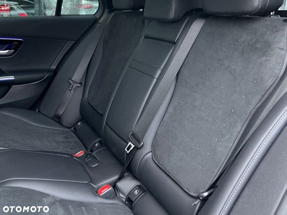 Mercedes-Benz Klasa C - 16