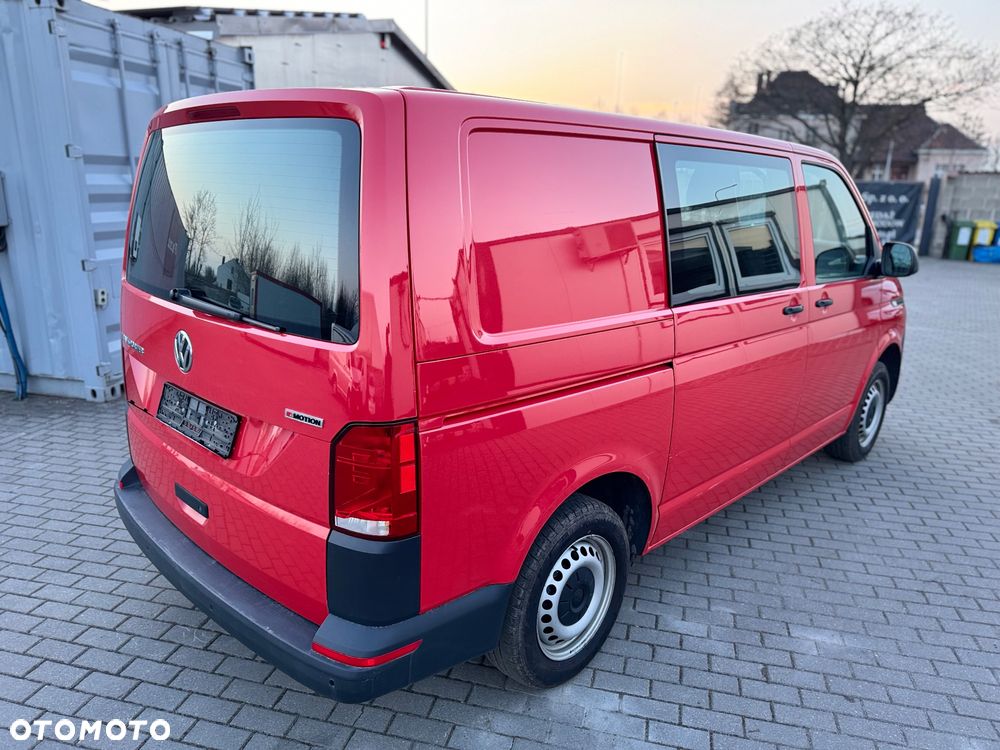 Volkswagen Transporter - 11
