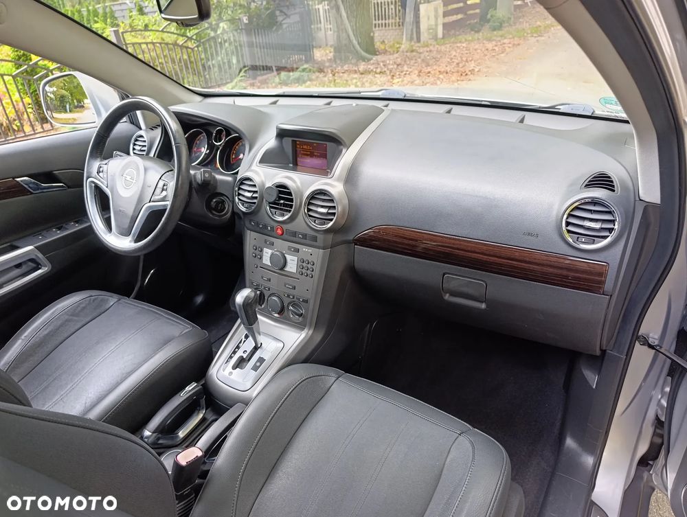 Opel Antara 3.2 V6 4x4 Cosmo - 17