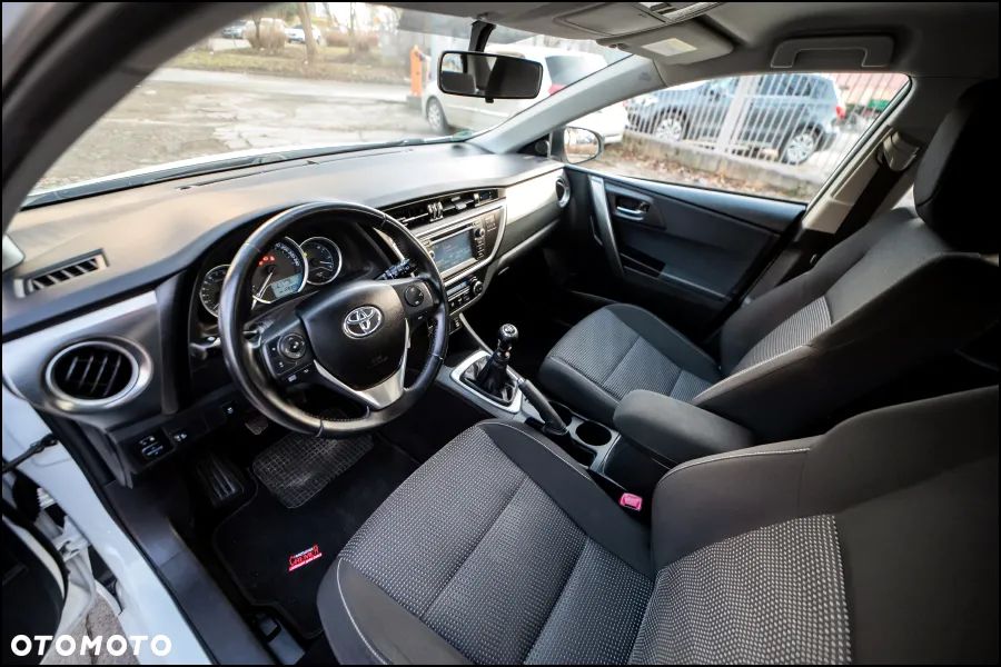Toyota Auris - 6