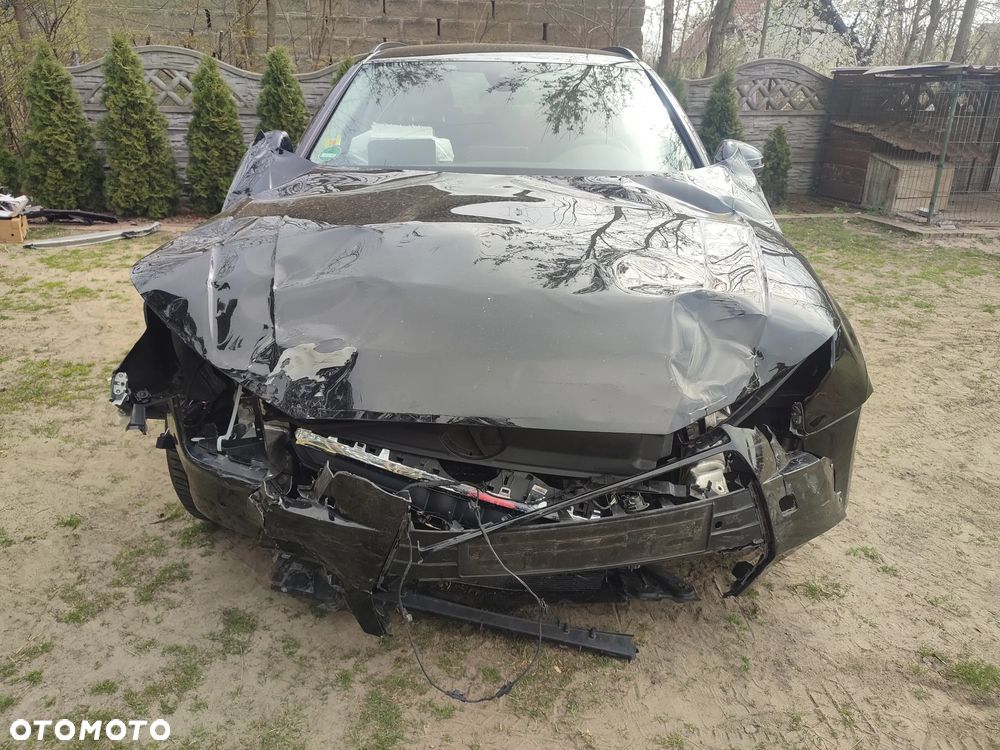 Audi A4 Avant 2.0 TDI DPF Attraction - 4