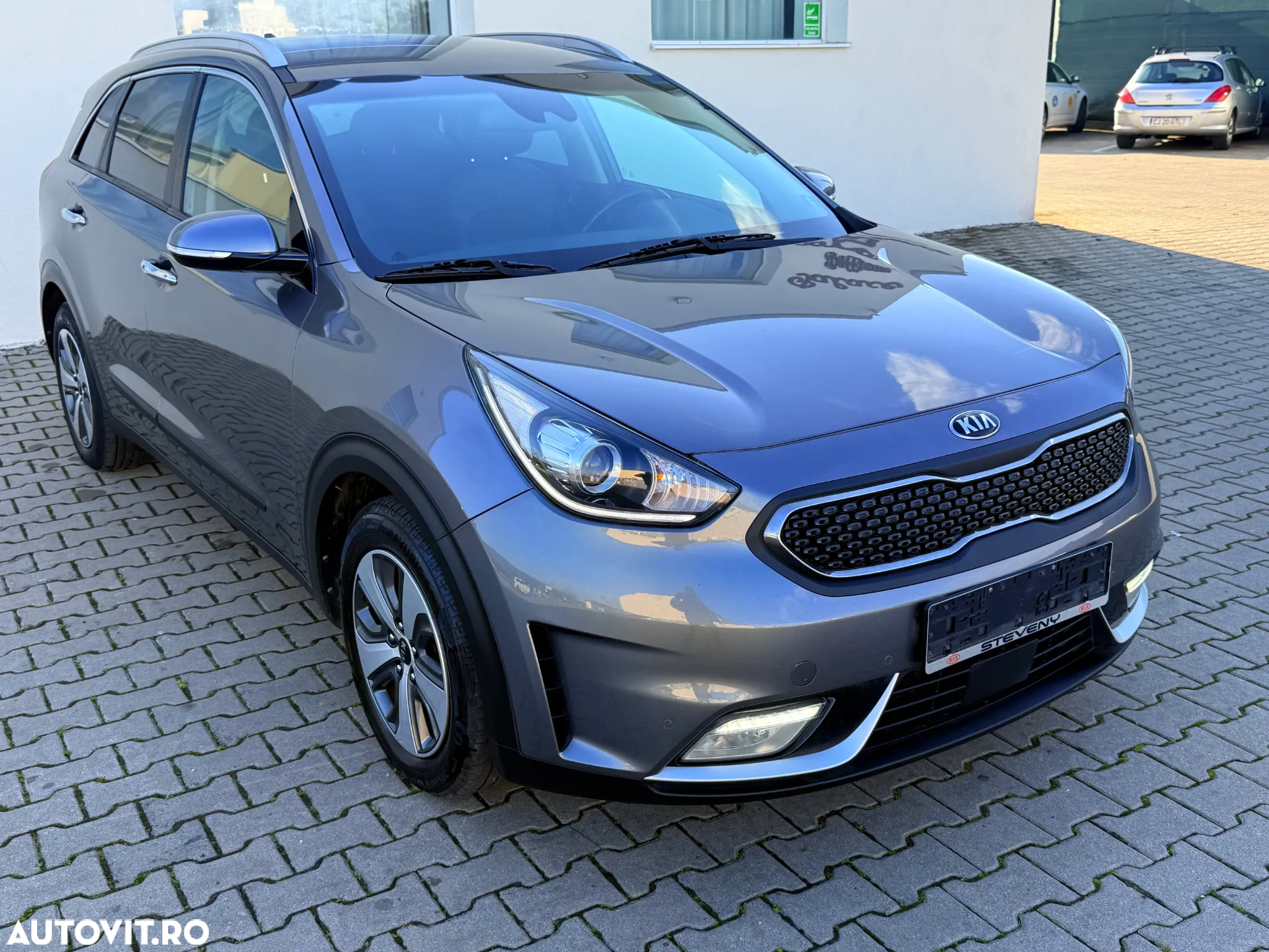 Kia Niro 1.6 GDI 6DCT HEV Premium - 2