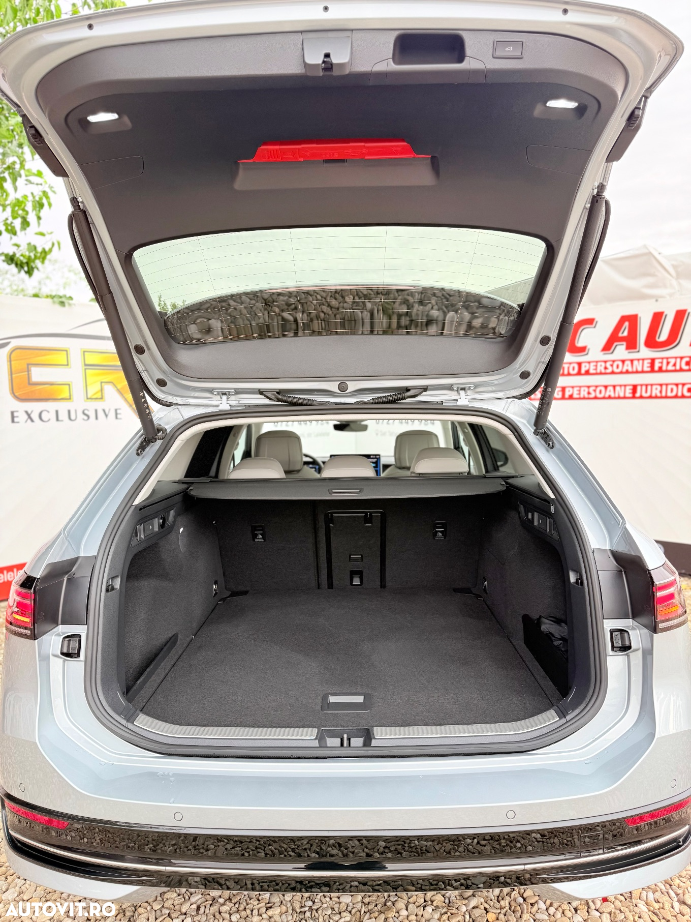 Volkswagen Passat Variant 2.0 TDI DSG Elegance - 14