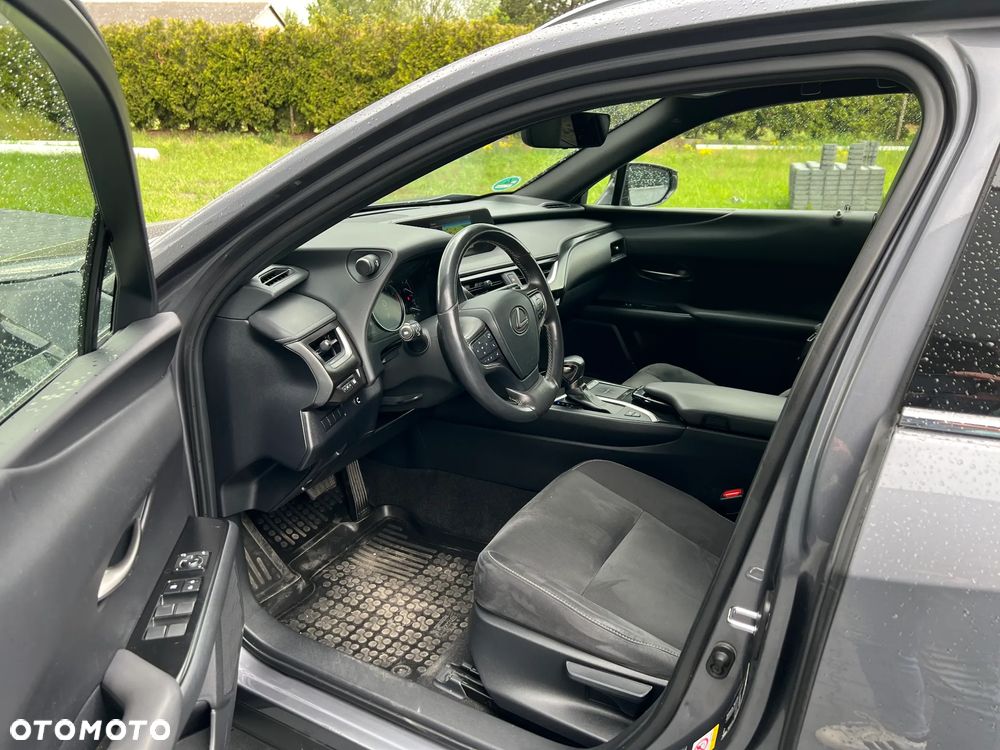Lexus UX 250h Prestige 2WD - 9