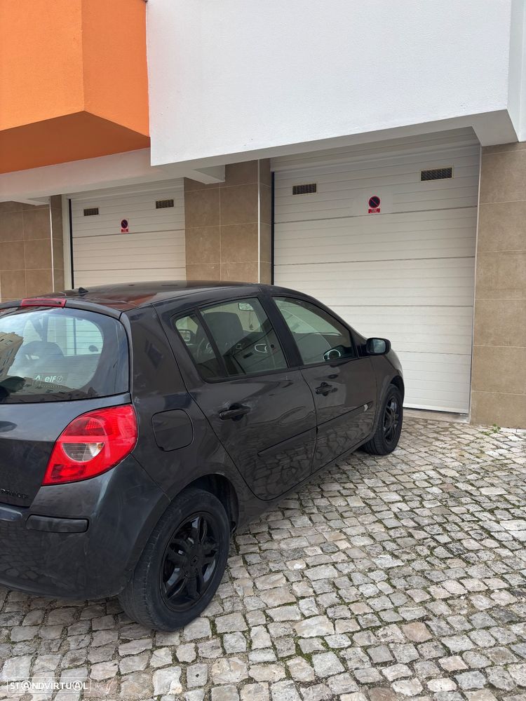 Renault Clio 1.5 dCi Confort - 5