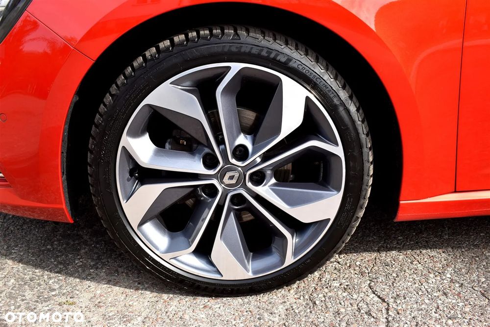 Renault Megane ENERGY TCe 130 EDC BOSE EDITION - 4