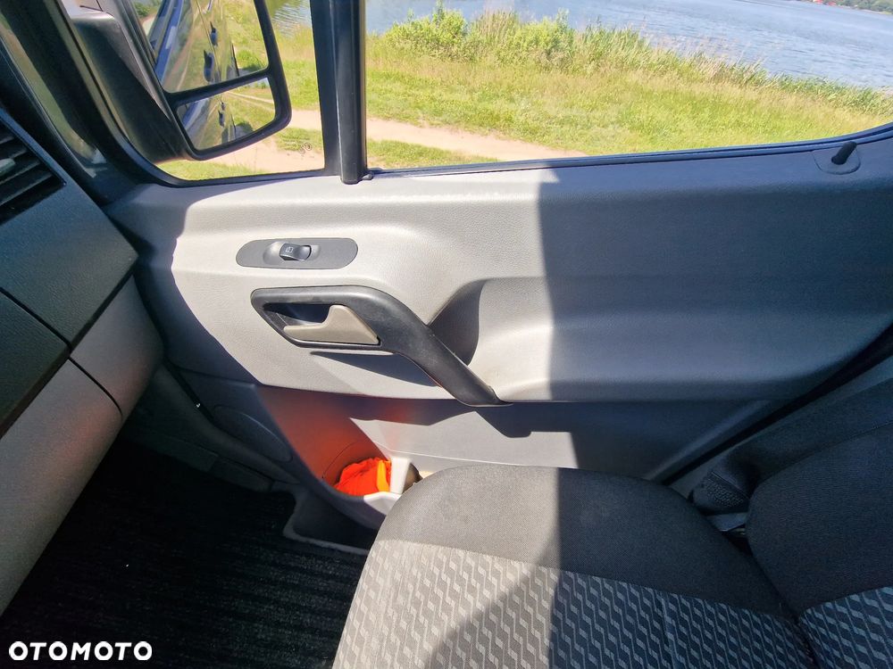 Mercedes-Benz Sprinter - 17
