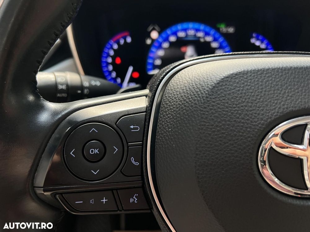 Toyota Corolla 2.0 Lounge - 27