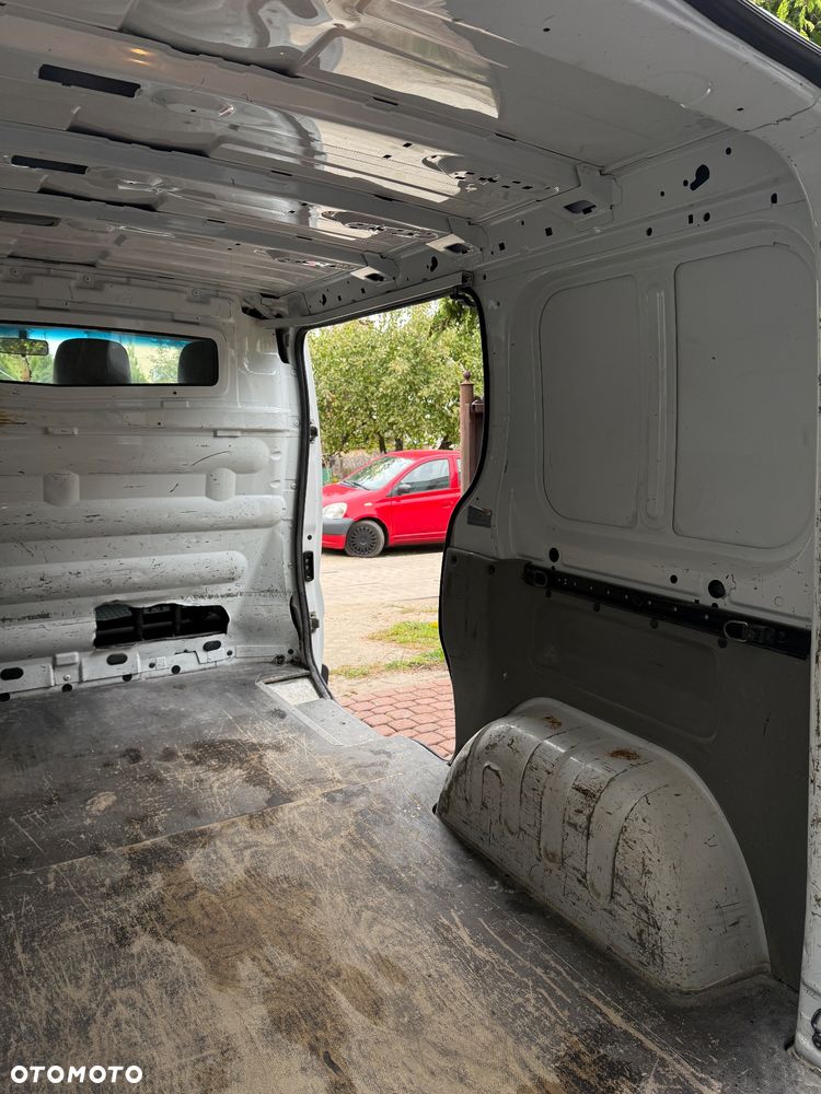 Opel Vivaro - 12