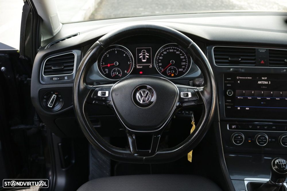 VW Golf Variant 1.6 TDi Confortline - 27