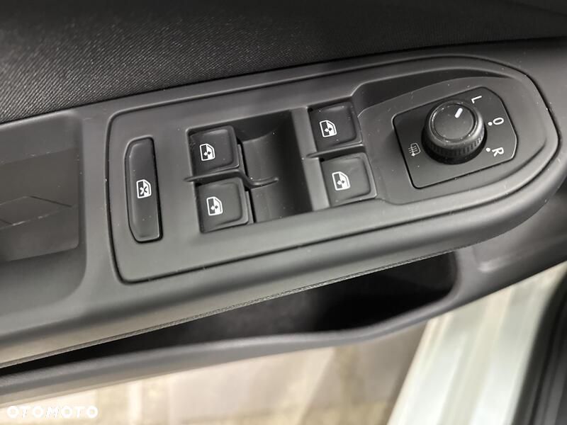 Volkswagen Golf - 12