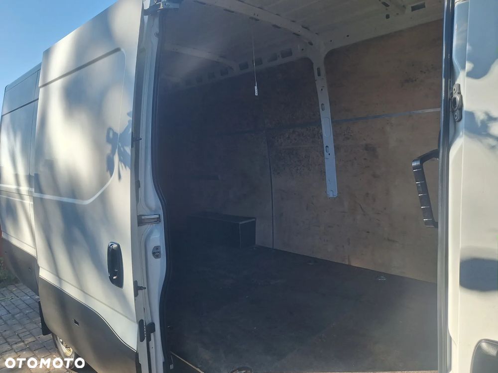 Iveco Daily - 16