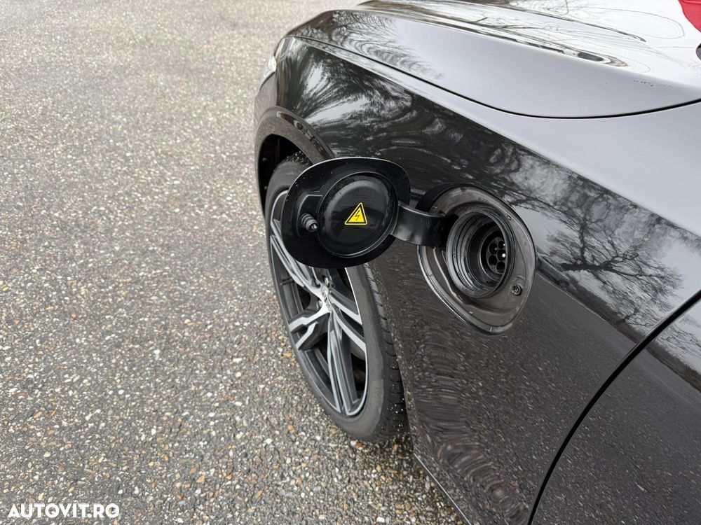Volvo S90 T8 Recharge AWD Geartronic RDesign - 14