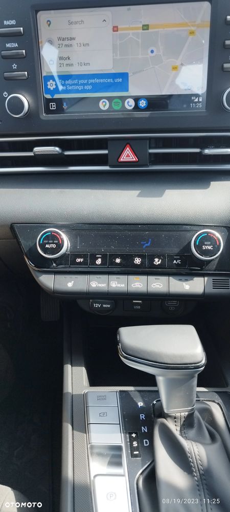 Hyundai Elantra - 4