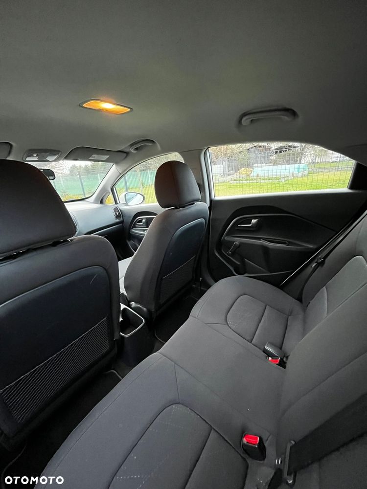 Kia Rio 1.2 M (klm) - 11