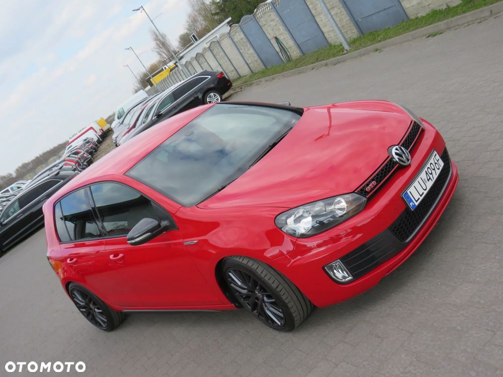 Volkswagen Golf - 8