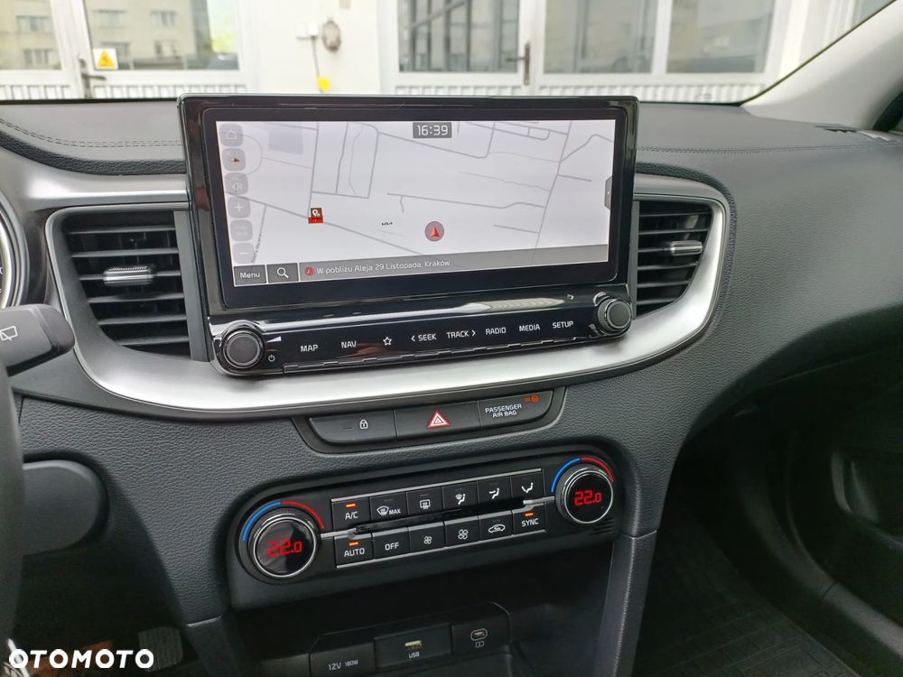 Kia Ceed 1.5 T-GDI M DCT - 23