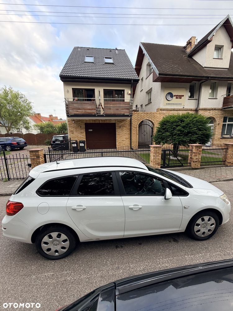 Opel Astra 1.4 - 7