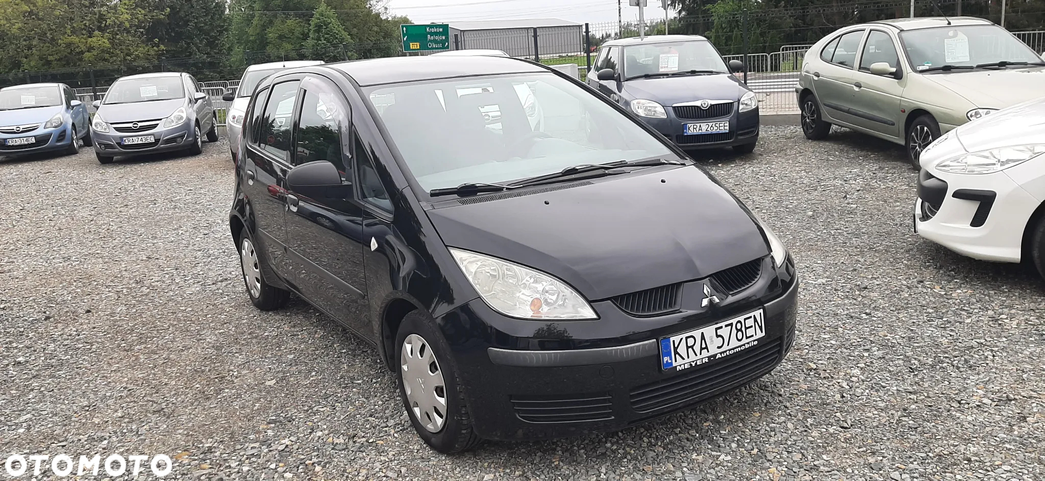Mitsubishi Colt - 10