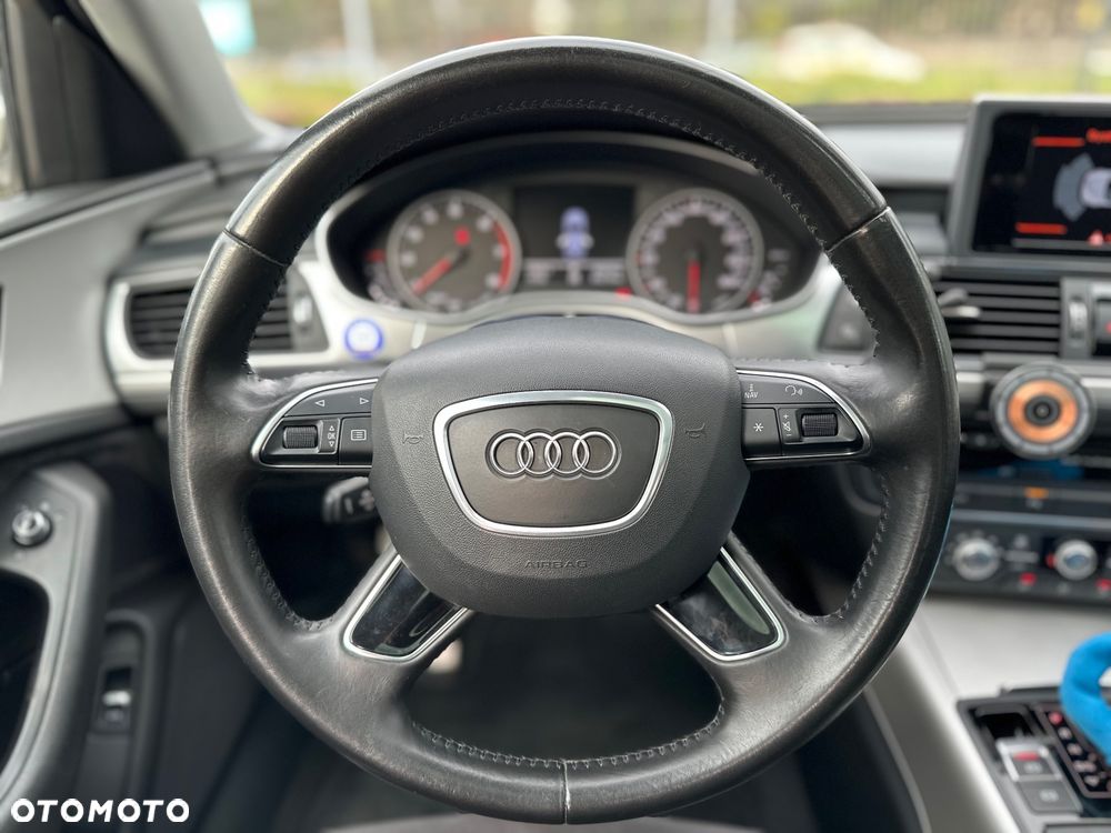 Audi A6 Avant - 16