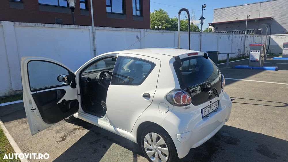 Toyota Aygo 1.0 Luna - 9
