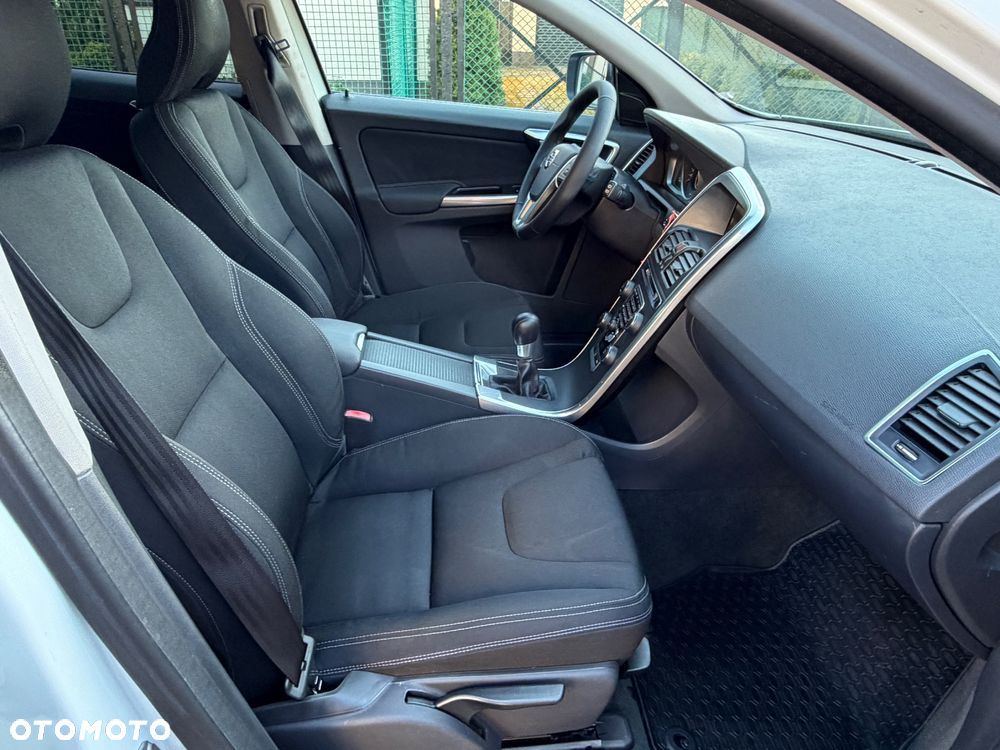 Volvo S60 D3 Momentum - 7