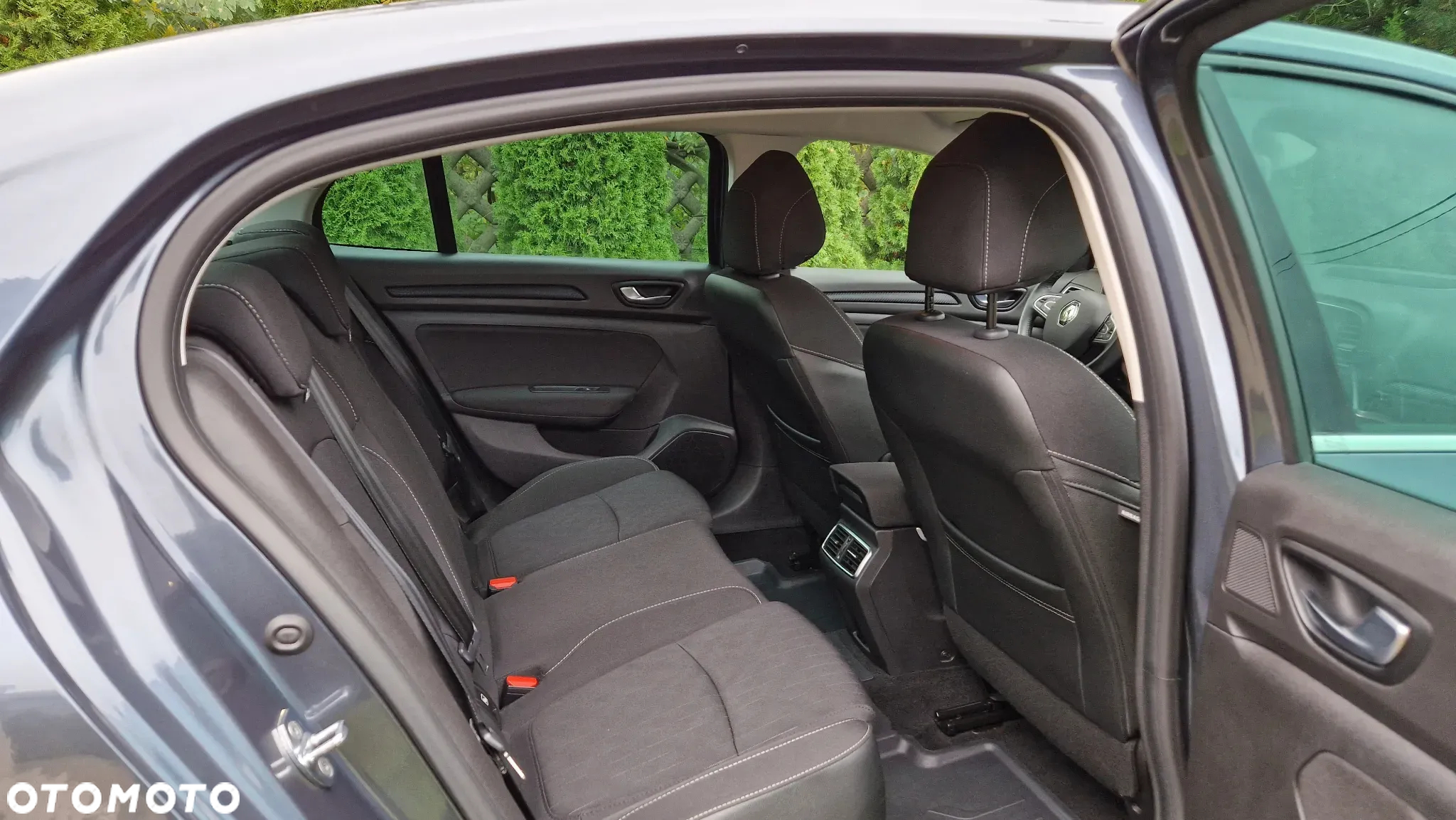 Renault Megane 1.5 Blue dCi Intens EDC - 14