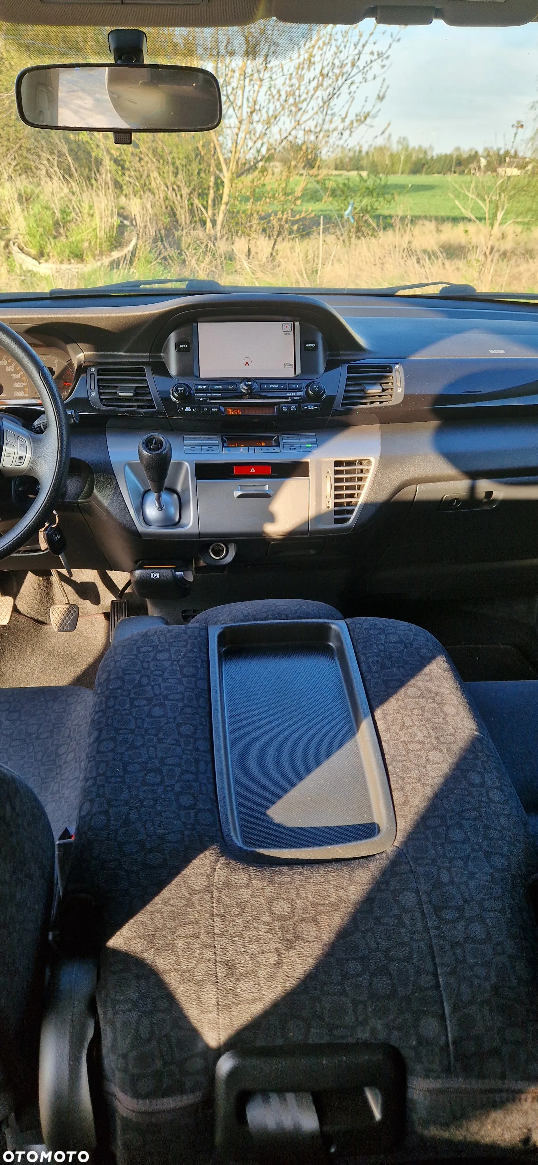 Honda FR-V - 12