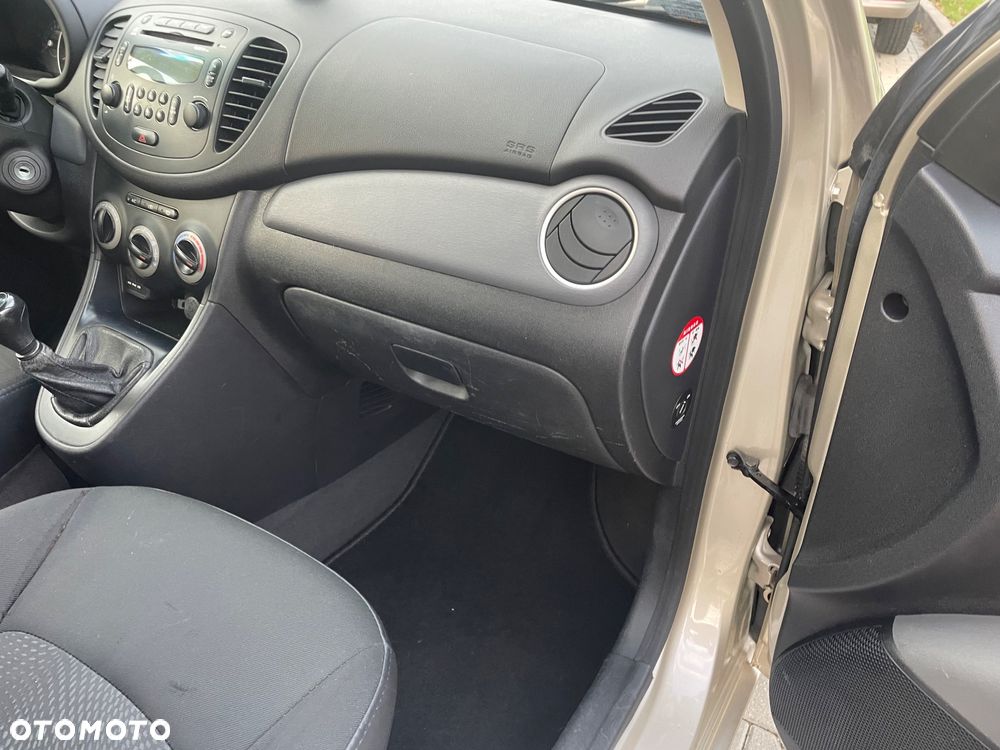 Hyundai i10 1.1 Classic - 4
