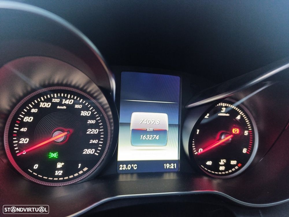 Mercedes-Benz C 180 BlueTEC AMG Line - 10