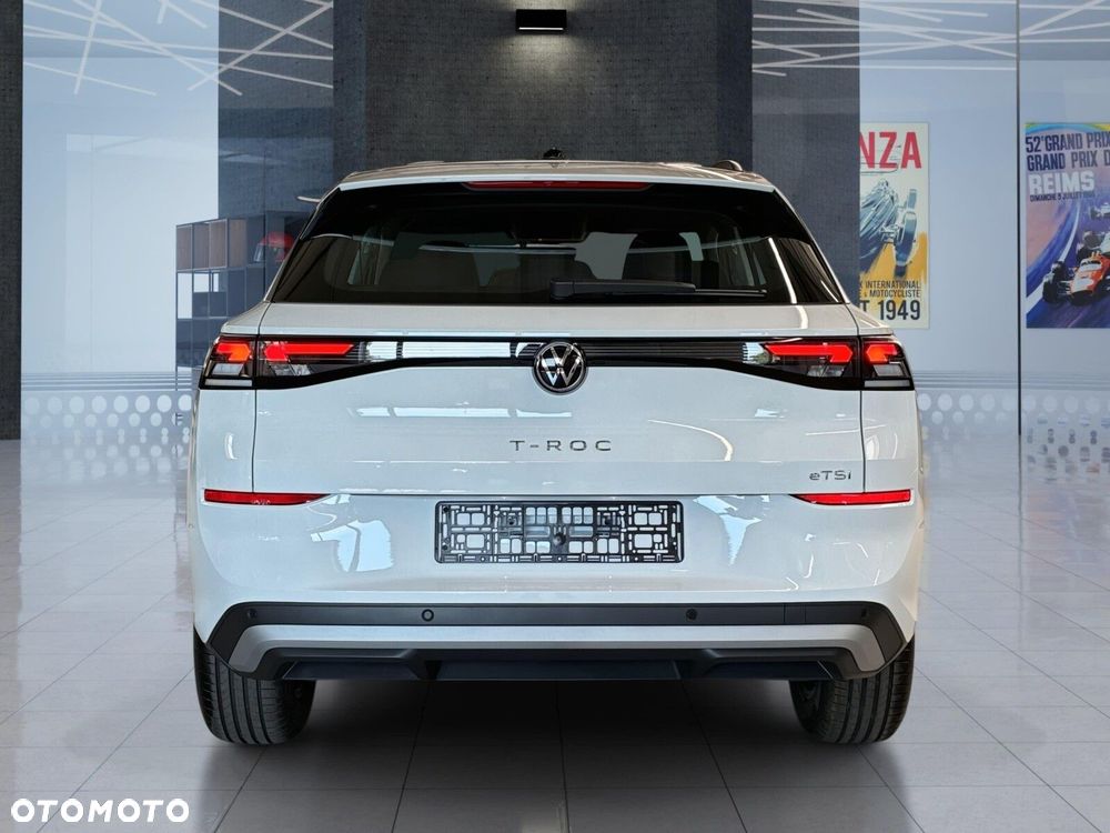 Volkswagen T-Roc - 10