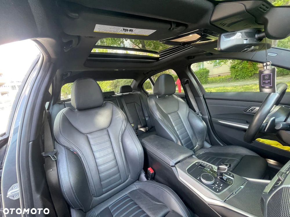 BMW Seria 3 M340i xDrive - 10