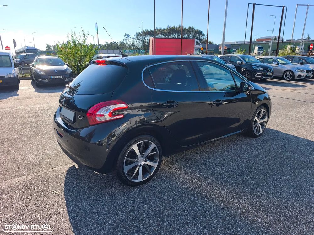 Peugeot 208 1.6 BlueHDi Allure - 4