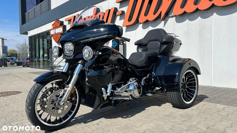 Harley-Davidson Street Glide Trike - 2