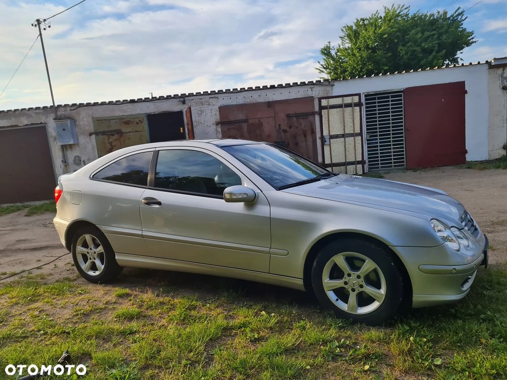 Mercedes-Benz Klasa C - 16