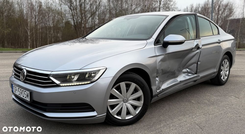 Volkswagen Passat 1.6 TDI BMT Comfortline - 15