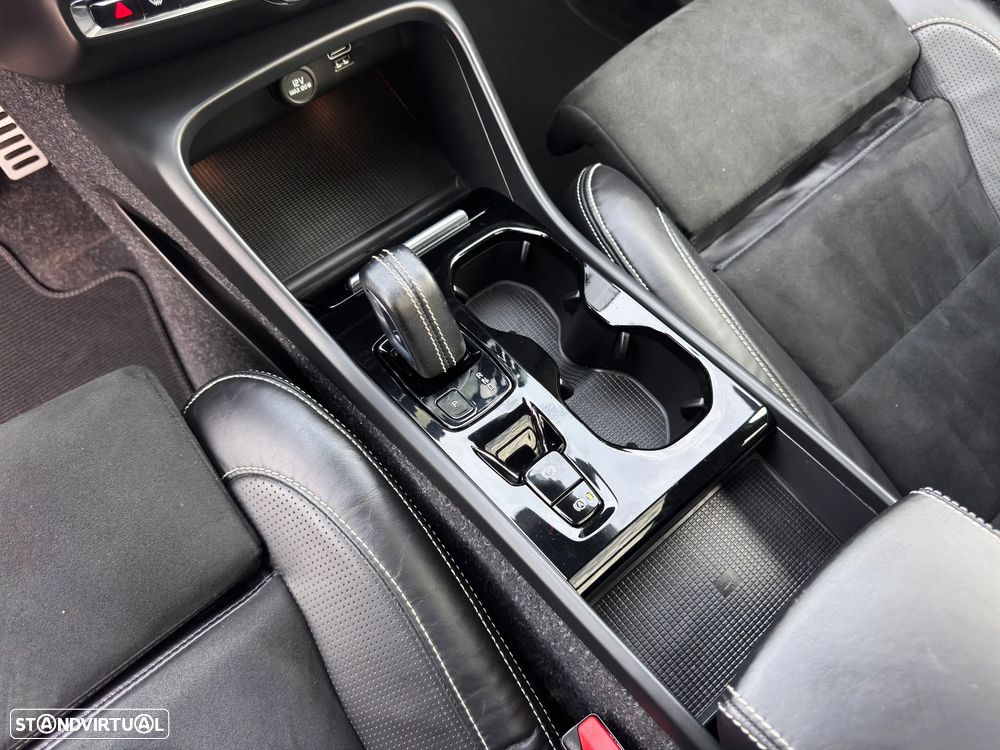 Volvo XC 40 T5 Recharge DKG RDesign - 38