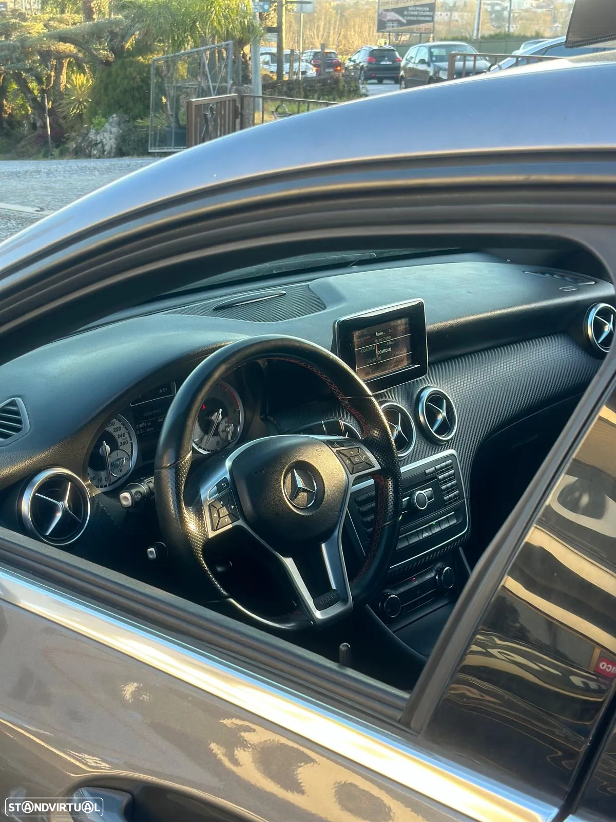 Mercedes-Benz A 180 d AMG Line - 8