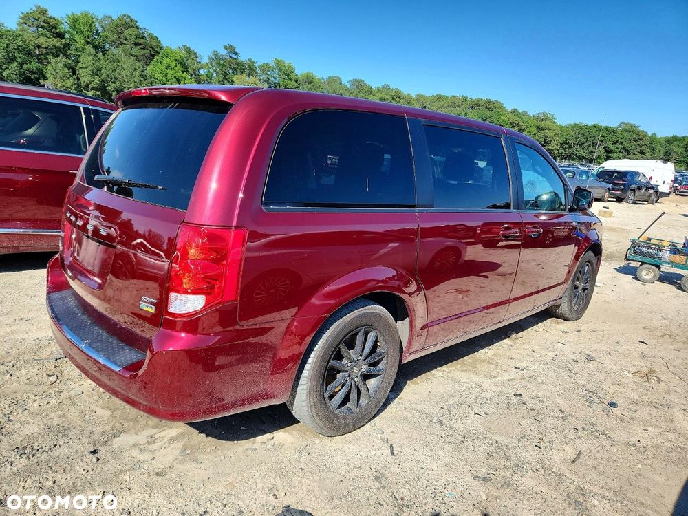 Dodge Grand Caravan 3.6 R/T - 24