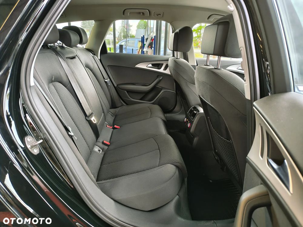 Audi A6 Avant 2.0 TDI quattro S tronic - 33